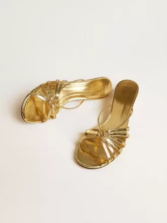 Nico sandalen met kittenhak in metallic goudkleurig leer