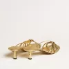 Nico sandalen met kittenhak in metallic goudkleurig leer