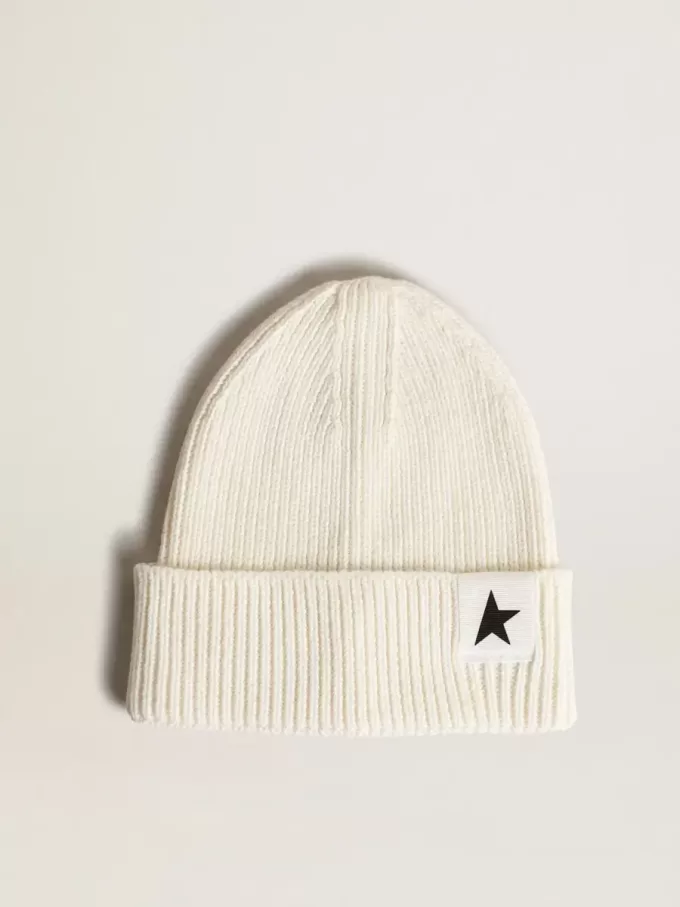 Off-white katoenen beanie met contrasterende zwarte ster