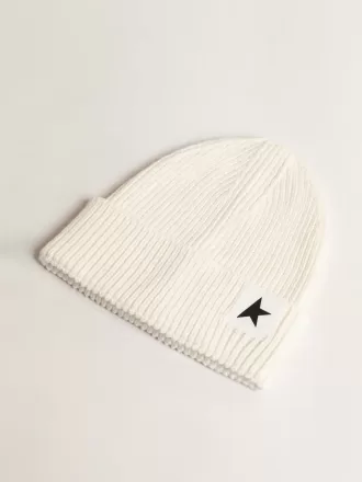 Off-white katoenen beanie met contrasterende zwarte ster