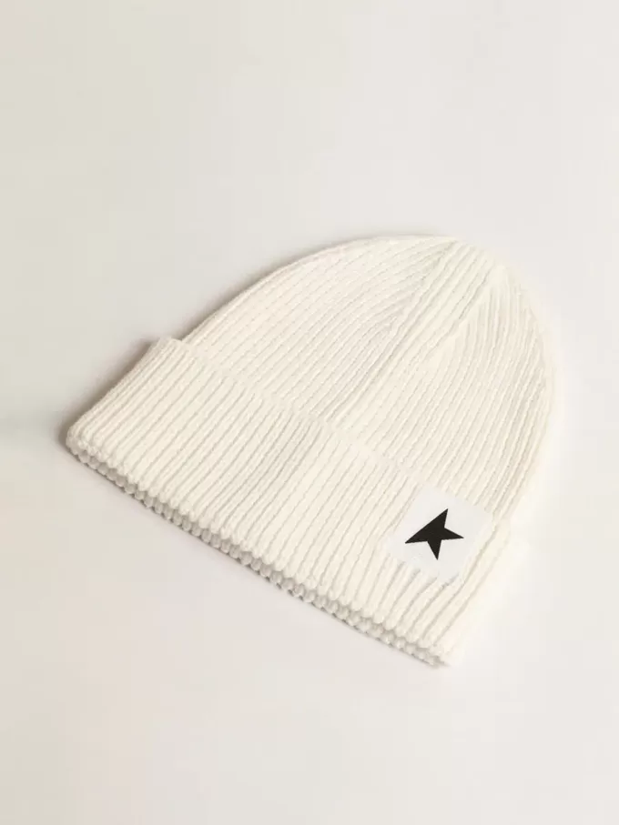 Off-white katoenen beanie met contrasterende zwarte ster