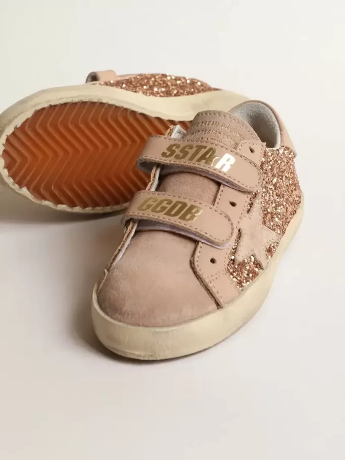 Old School Junior in perzikroze glitter met roze suède ster