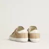 Old School voor dames in beige suède met witte leren hiellip.