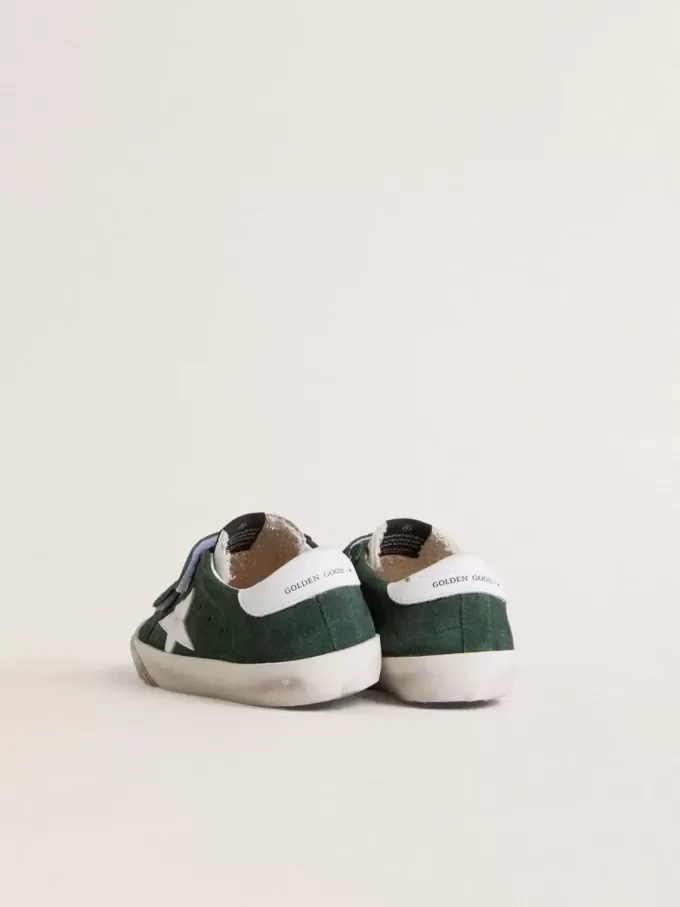 Old School Young in groen suède met witte leren ster en hielstuk