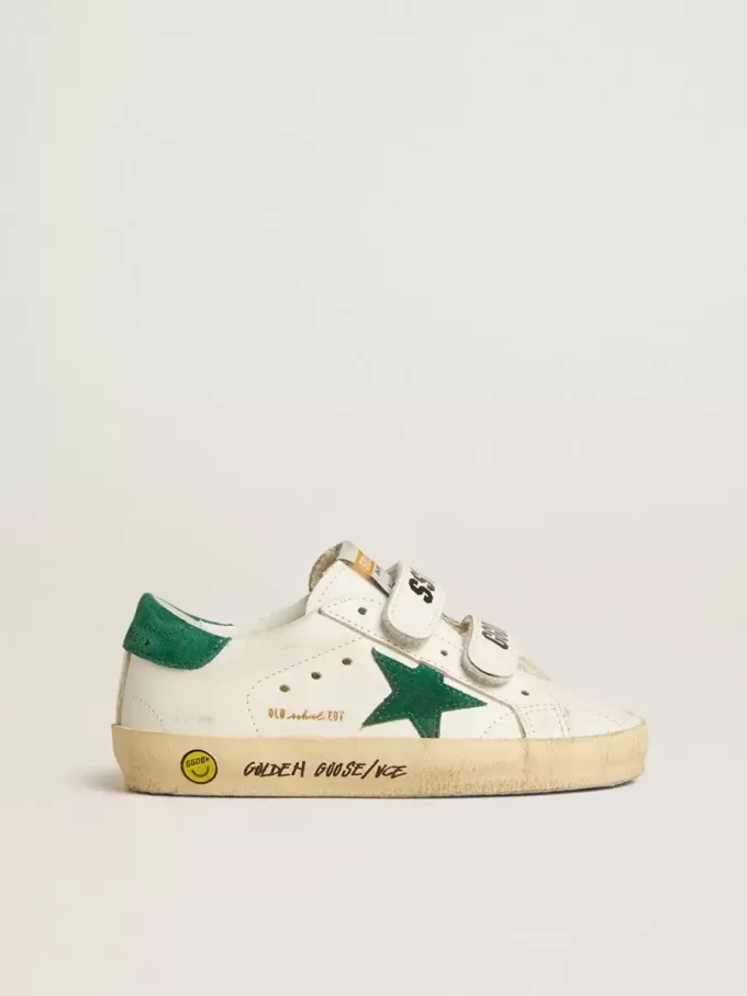 Old School Young met groene suède ster en hielstuk