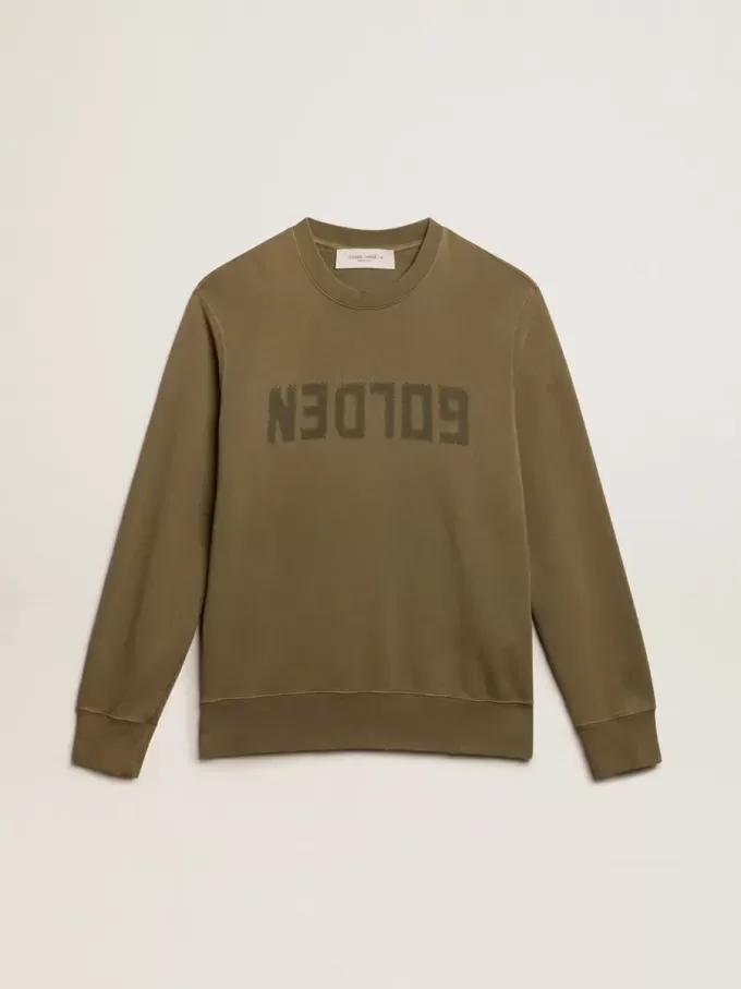 Olijfgroen herensweatshirt met gouden letters