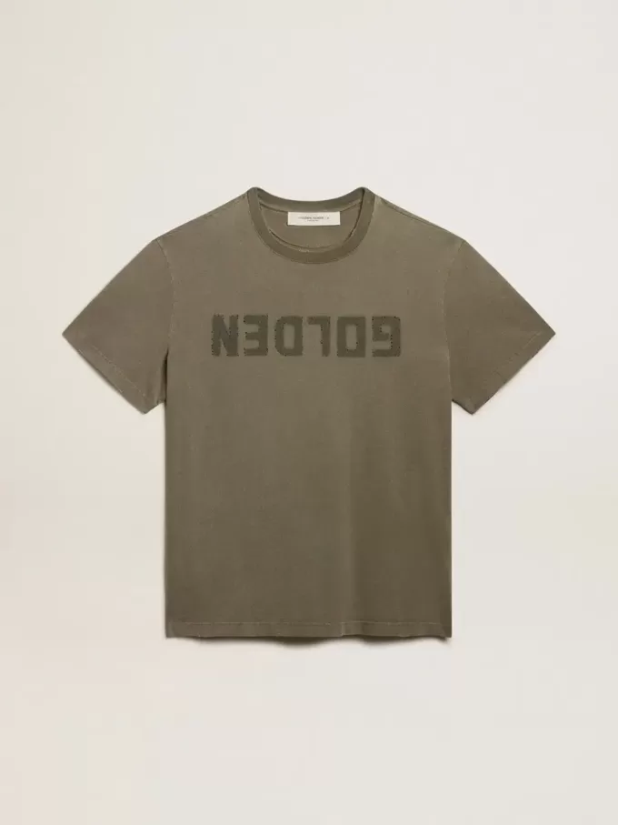 Olijfgroen T-shirt voor heren met gouden letters