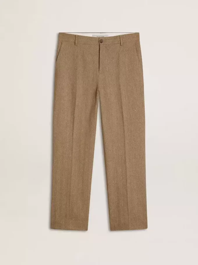 Op maat gemaakte broek in zandkleurig linnen met chevronpatroon