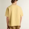Oversized geel katoenen T-shirt voor heren met blauwe print