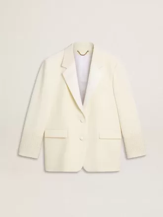 Oversized jasje met enkele knoopsluiting in wit met zijde-effect en borduursels.