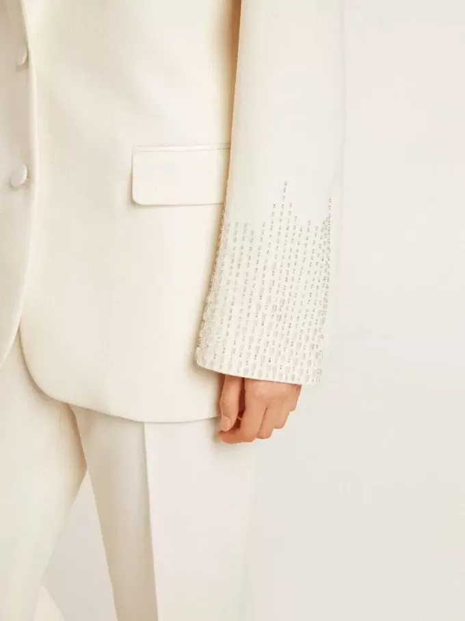 Oversized jasje met enkele knoopsluiting in wit met zijde-effect en borduursels.