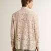 Oversized shirt in crèmekleurig doorschijnend kant