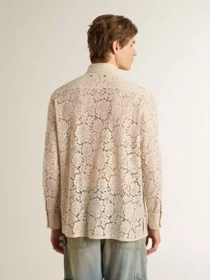 Oversized shirt in crèmekleurig doorschijnend kant