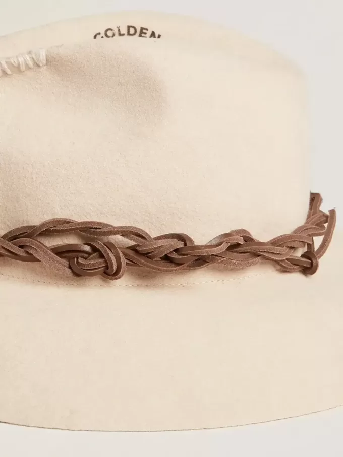 Pergamentkleurige fedora-hoed met leren band