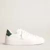 Purestar met witte bio-based ster en matgroene leren hiellip.