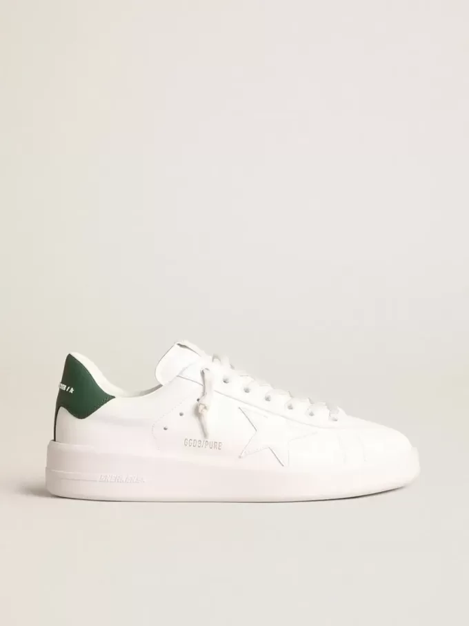 Purestar met witte bio-based ster en matgroene leren hiellip.