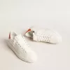 Purestar voor dames met witte leren ster en oranje hielstuk