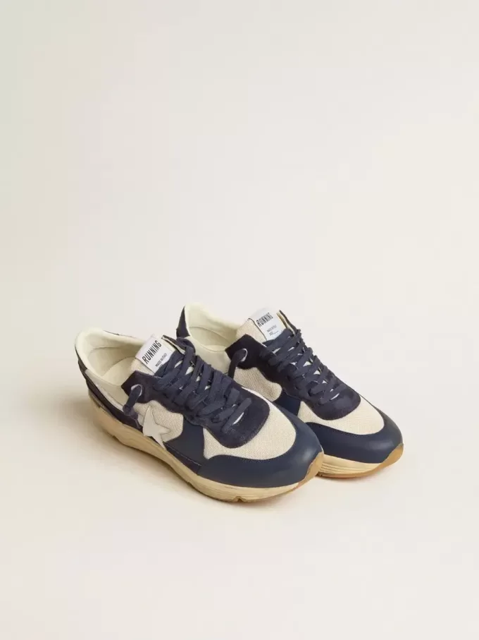 Running Sole in crèmekleurig mesh en blauw leer met een witte leren ster