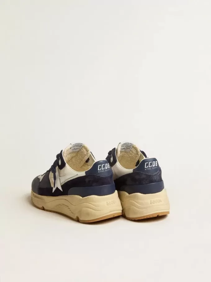 Running Sole in crèmekleurig mesh en blauw leer met een witte leren ster
