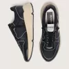 Running Sole voor dames in zwart nappaleer en nylon met een zilveren leren ster