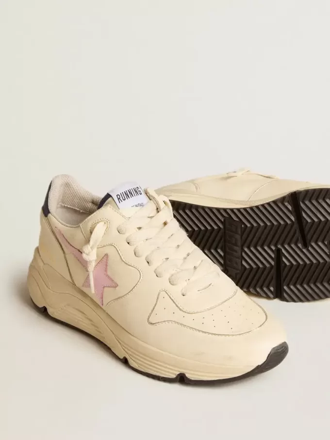 Running Sole voor dames van nappaleer met roze leren ster en blauwe leren hielband.