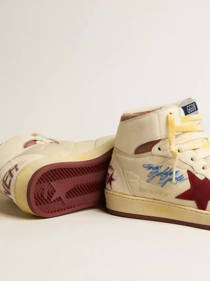 Sky-Star in beige nylon en nappa met granaatappelkleurige suède ster