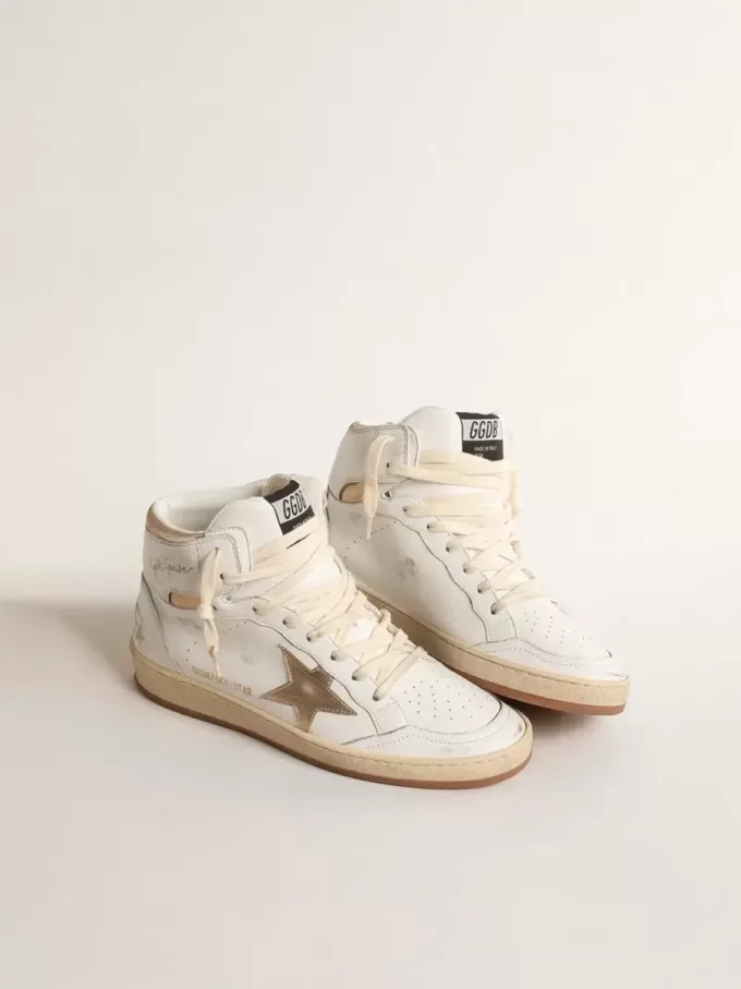 Sky-Star in wit nappaleer met gouden metallic leren ster en hielstuk