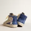 Slide van parelmoer canvas en blauw suède met witte leren ster en flash