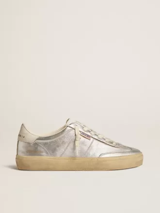 Soul Star in metallic zilverkleurig leer met witte leren hielband