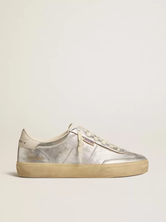 Soul Star in metallic zilverkleurig leer met witte leren hielband