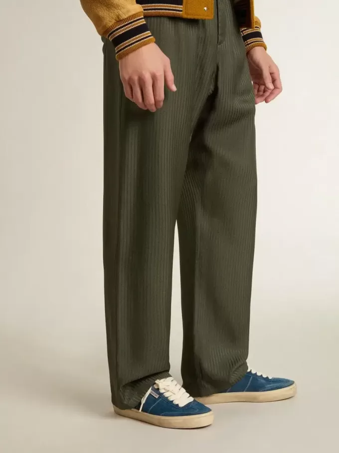 Soul Star voor heren in blauw suède met witte leren hiellip.