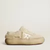 Space-Star damesschoenen in beige schapenvacht met witte leren ster en metallic leren hielstuk