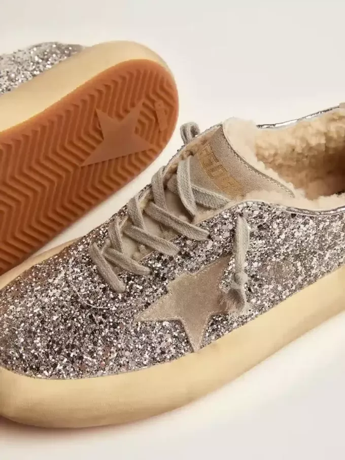 Space-Star damesschoenen in zilver glitter met schapenvachtvoering
