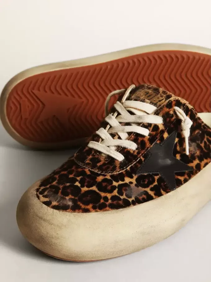 Space-Star Sabot voor dames in ponyhuid met luipaardprint en zwarte ster