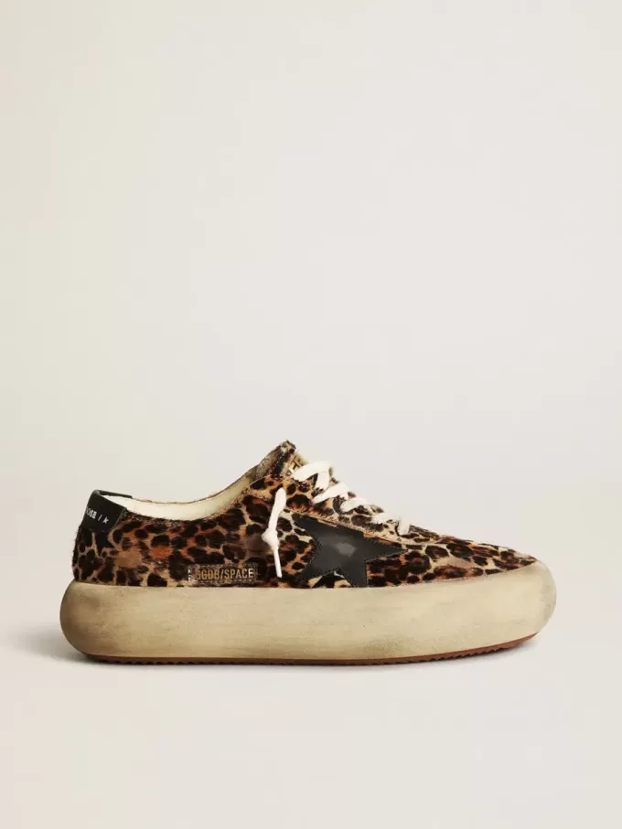 Space-Star voor dames in ponyhuid met luipaardprint en zwarte ster