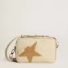 Star Bag in boterkleurig gehamerd leer met Swarovski-kristallen ster