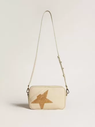 Star Bag in boterkleurig gehamerd leer met Swarovski-kristallen ster