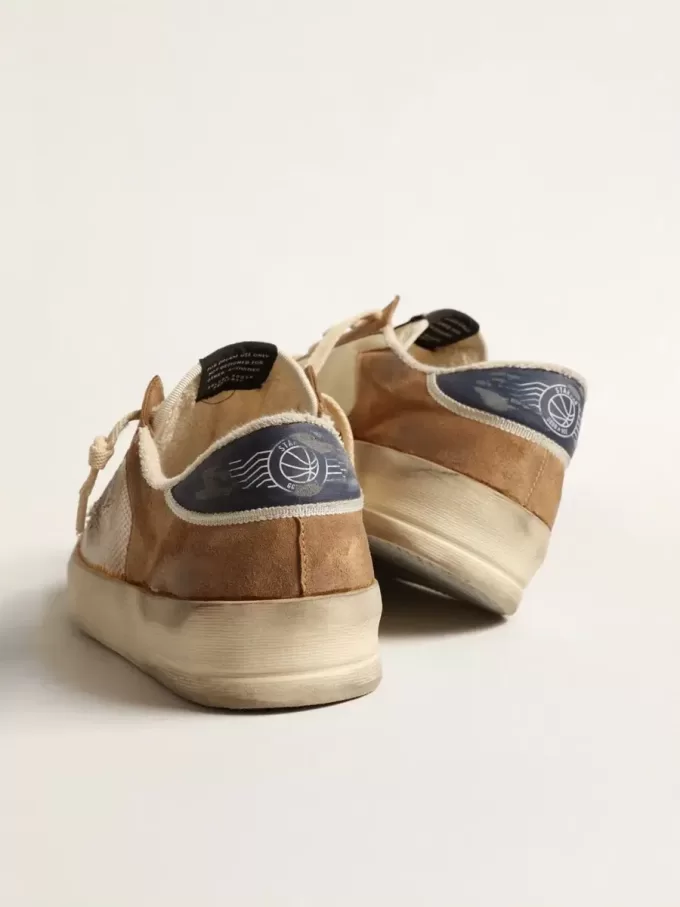 Stardan in beige nylon en mesh met tabakskleurige suède inzetstukken