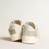 Stardan in grijs nappaleer en wit mesh met grijze leren ster
