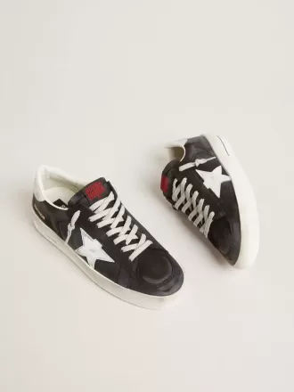 Stardan in zwart nubuck en mesh met grijze leren ster en hielstuk