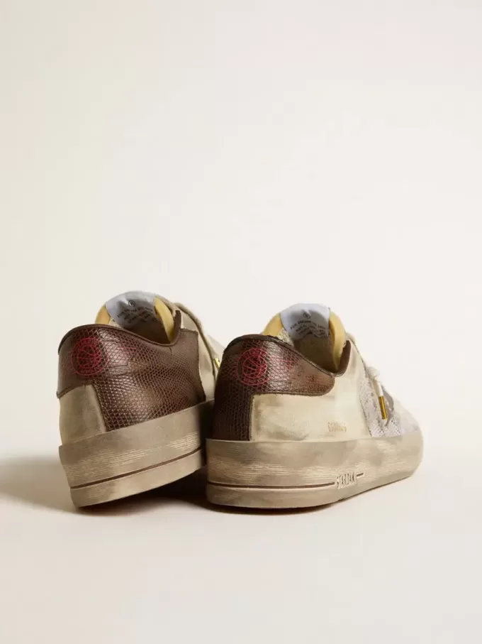 Stardan van nubuck en mesh met bruine ster van leer met hagedisprint