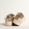 Stardan voor dames in ecru nappaleer met gouden glitterster en hielbandje