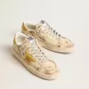 Stardan voor heren in beige leer met honingkleurige nubuck ster en hielstuk