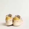 Stardan voor heren in beige leer met honingkleurige nubuck ster en hielstuk