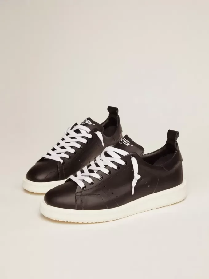 Starter sneakers in volledig zwart leer