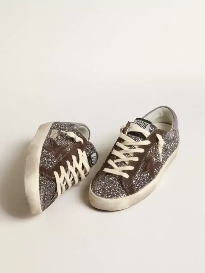 Super-Star in glitter met een bruine ster en lila hielbandje