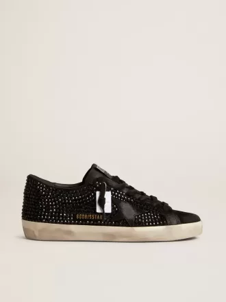 Super-Star in zwart suède met Swarovski-kristallen en zwarte suède ster
