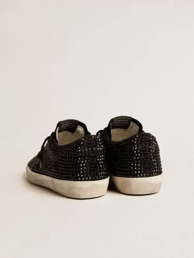 Super-Star in zwart suède met Swarovski-kristallen en zwarte suède ster