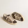 Super-Star LTD in grijs nubuck met Swarovski-parels en suède ster