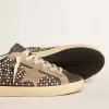 Super-Star LTD in grijs nubuck met Swarovski-parels en suède ster